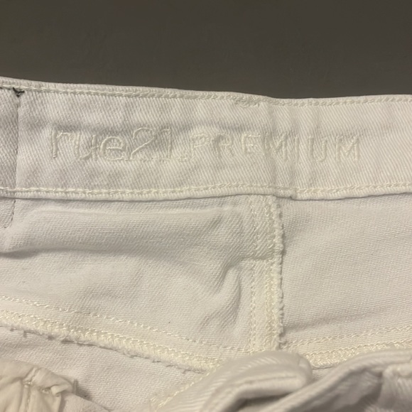 Jeans - Picture 3 of 3